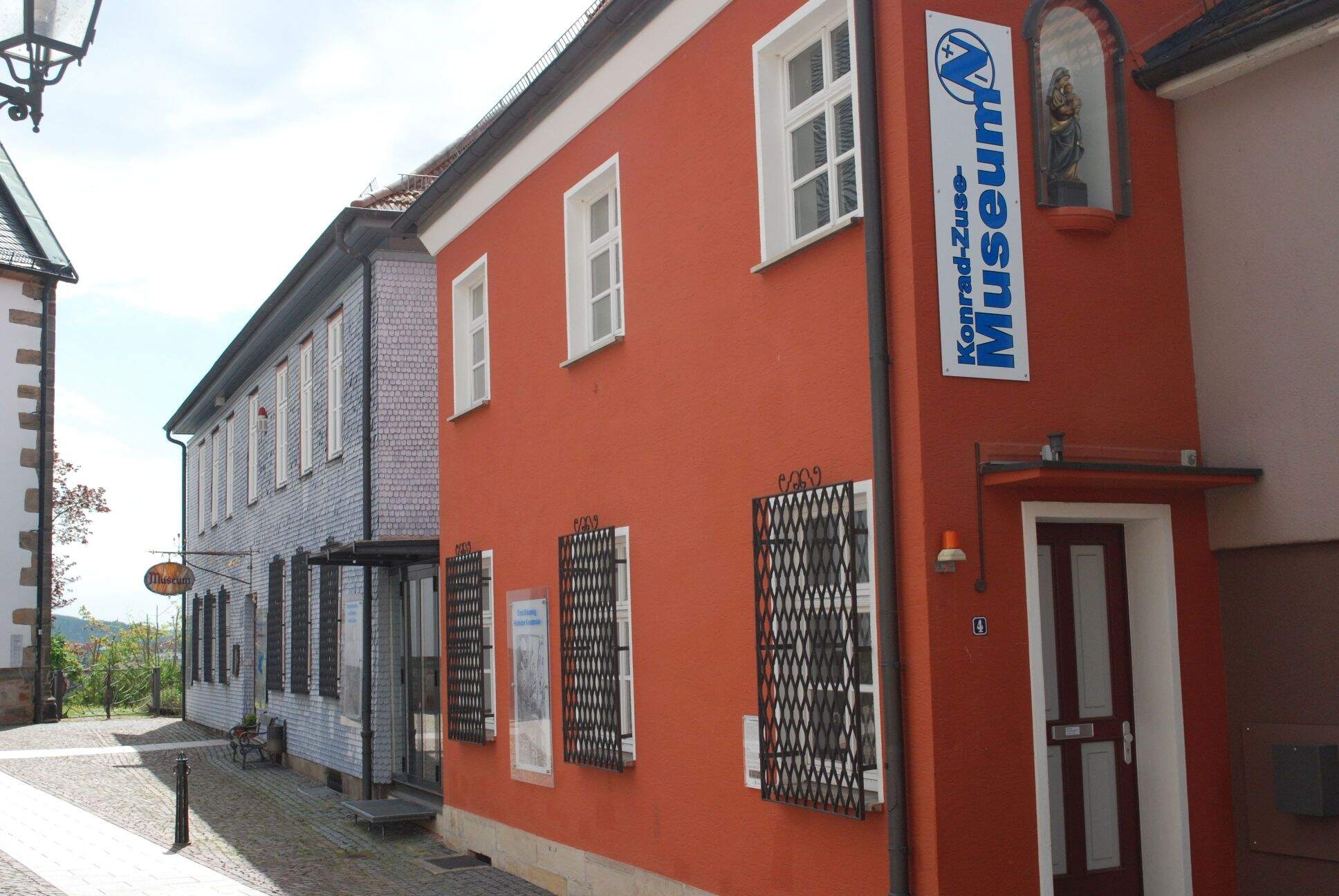 Außenfassade Konrad-Zuse-Museum Hünfeld